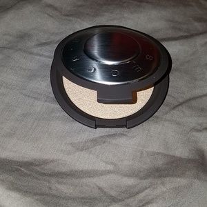 Becca prosecco pop highlighter